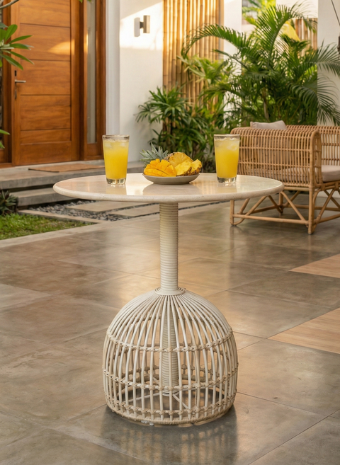 BUNOT | all-weather outdoor cafe table