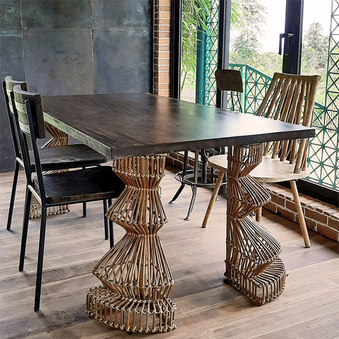 BALUSTRADA | dining table